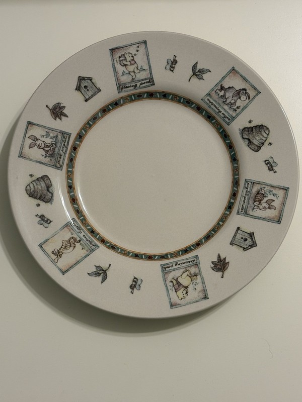 Vintage Disney Winnie the Pooh and Friends 11-in Stoneware Plate