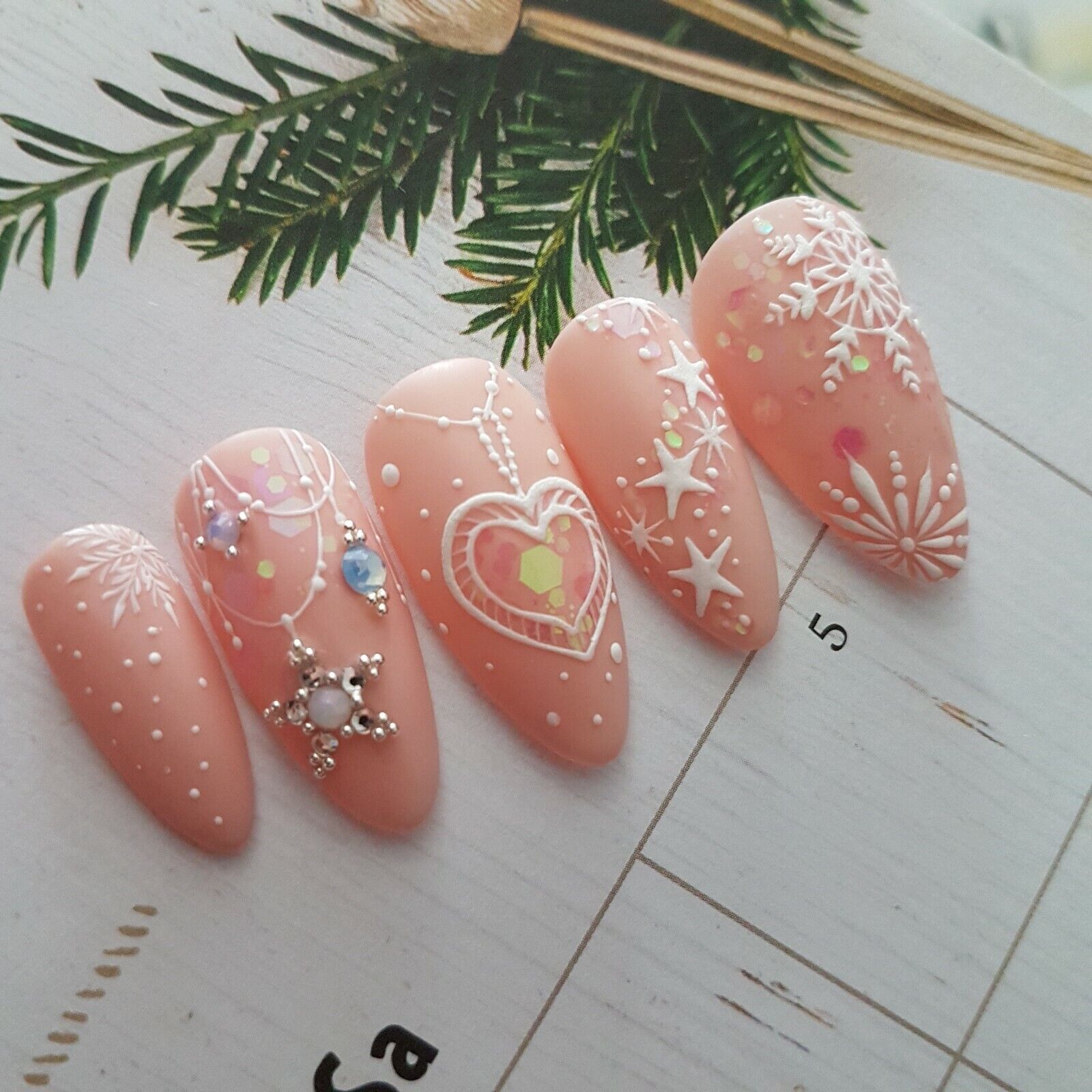 Christmas press on nails❄Nude nails❄Weihnachtliche Nägel❄Winter nails❄Silvester 