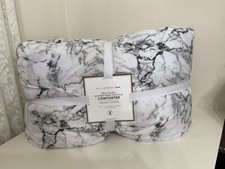 Pottery Barn Teen Recycled Marble Microfiber Pintuck Comforter TWIN XL Multi New