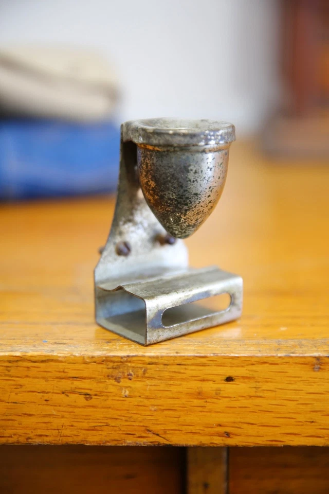 Cenicero de tablero de auto vintage soporte de fósforo Hot Rat Rod accesorio antiguo Foto 4 de 4