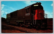Vintage Southern Pacific 9019 Alco H-643 Diesel Locomotive Postcard