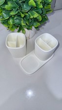 Toothbrush organizer 