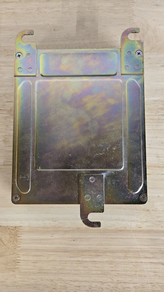 22611 AA140 ECM comprado como repuesto para Subaru GL 10 Turbo 1986 Foto 2 de 4