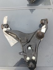 Triangle de suspension Mitsubishi L200