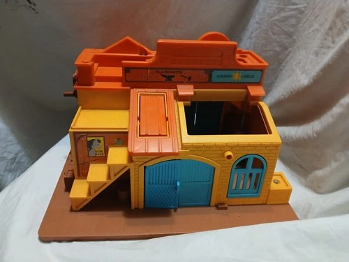 Fisher-Price Little People Vintage Western Town Play Set Playset Model 934