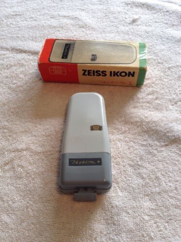 Zeiss Ikon Ikoblitz 4 Camera Flash Unit Original Box - Foto 1 di 2