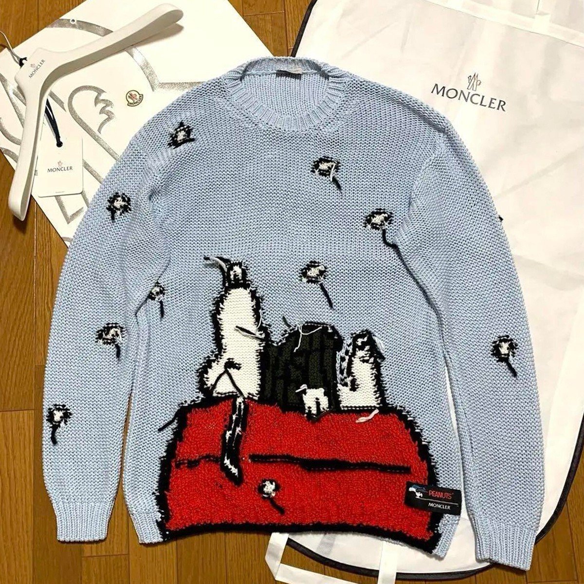 MONCLER PEANUTS SNOOPY GIROCOLLO TRICOT Knit Sweater Light MONCLER PEANUTS SNOOPY GIROCOLLO TRICOT Knit Sweater Light