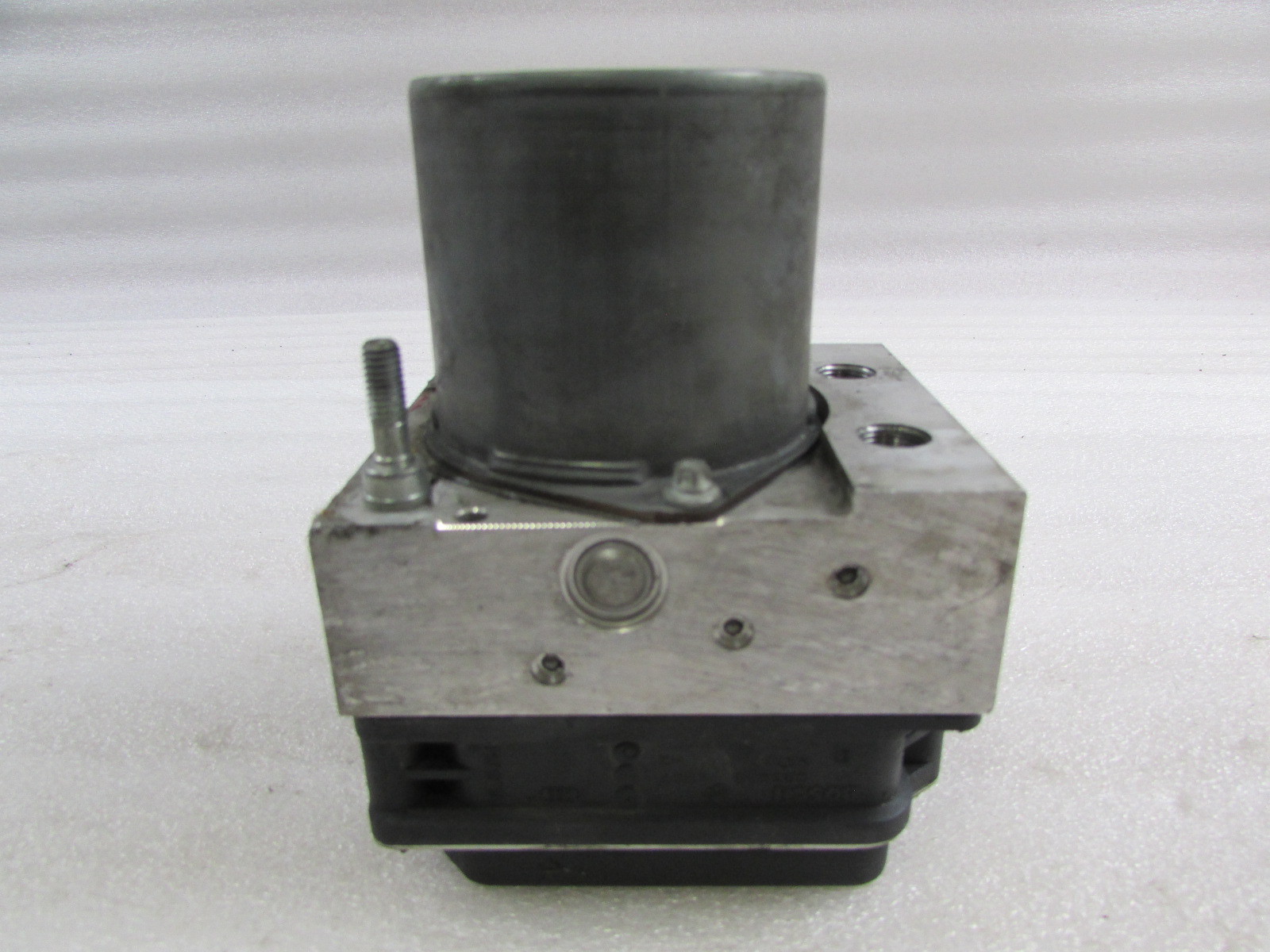 Maserati Quattroporte, Anti-Lock Brake ABS Pump, Used, P/N 216332