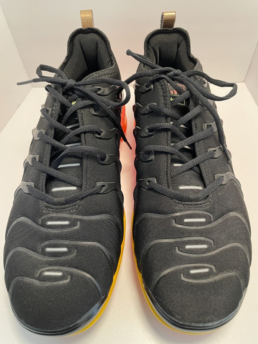 nike vapormax plus black size 13