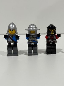 LEGO Castle Gold Getaway Set 70401 Complete Set with Instructions