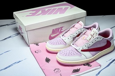 Jordan 1 Retro Low OG SP Travis Scott Pink/White IQ7604-101