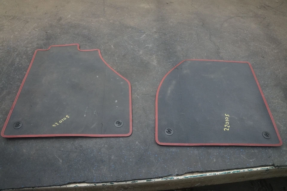 Juego 2 Alfombrillas Alfombrillas Izquierdas Derechas Panel Negro Rojo Ferrari 488 GTB 2016 Foto 3 de 4