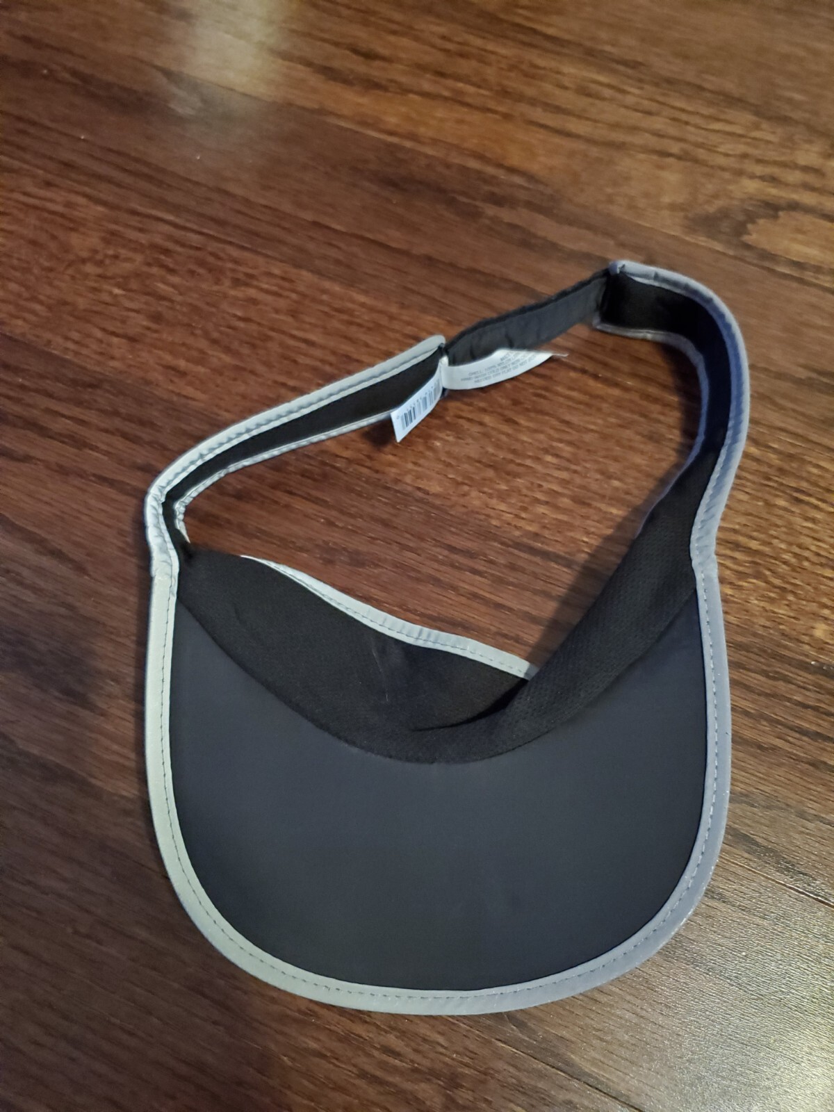 Black Lightweight Reflective High Visibility Runn… - image 3