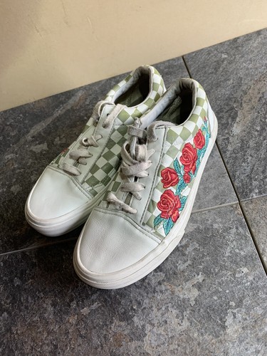 rose and white checkered vans
