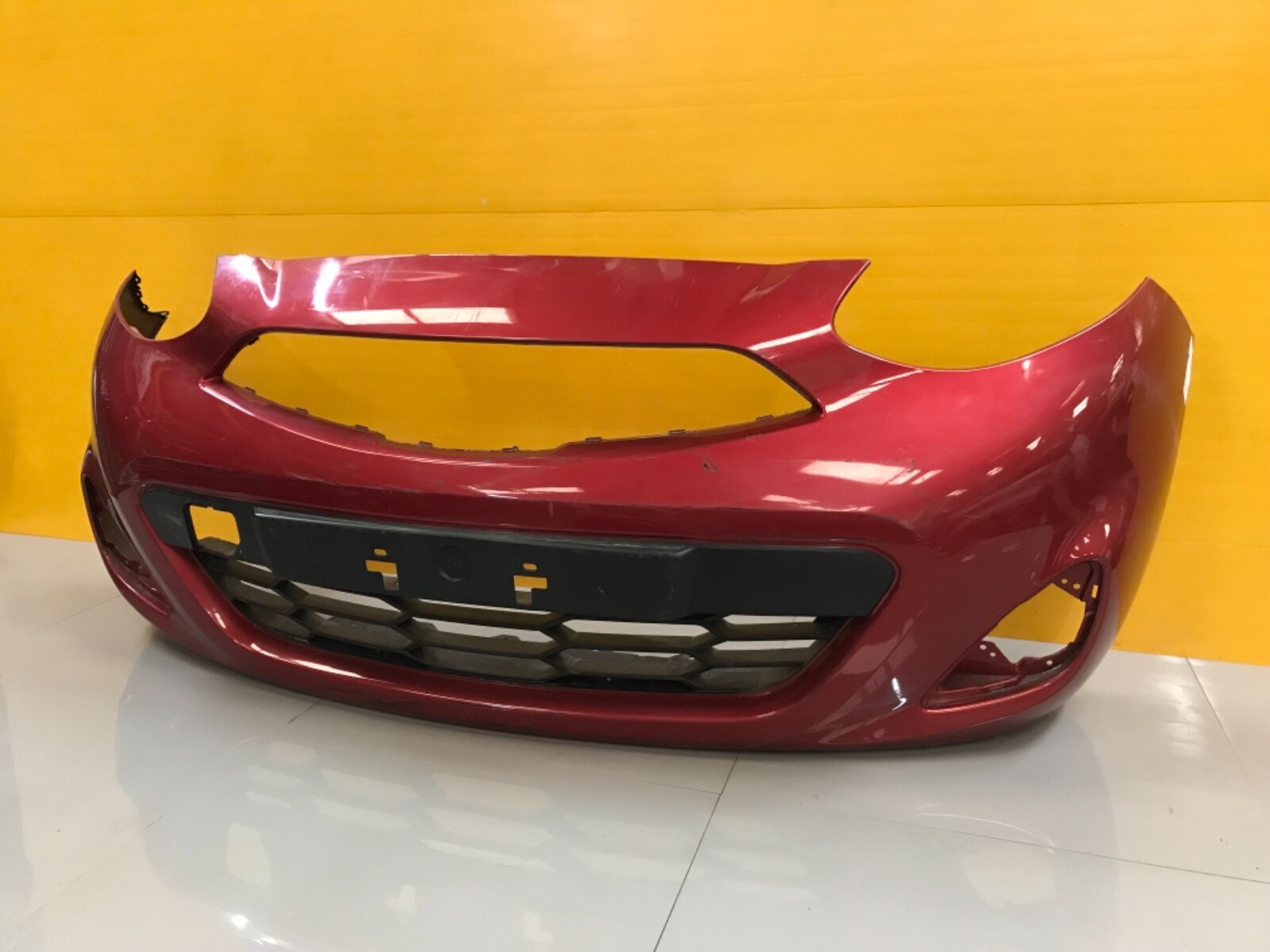 Nissan micra 2013-17 GENUINE front bumper each - Image 7
