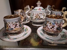6 tazzine da caffè + piattini e zuccheriera della Capodimonte