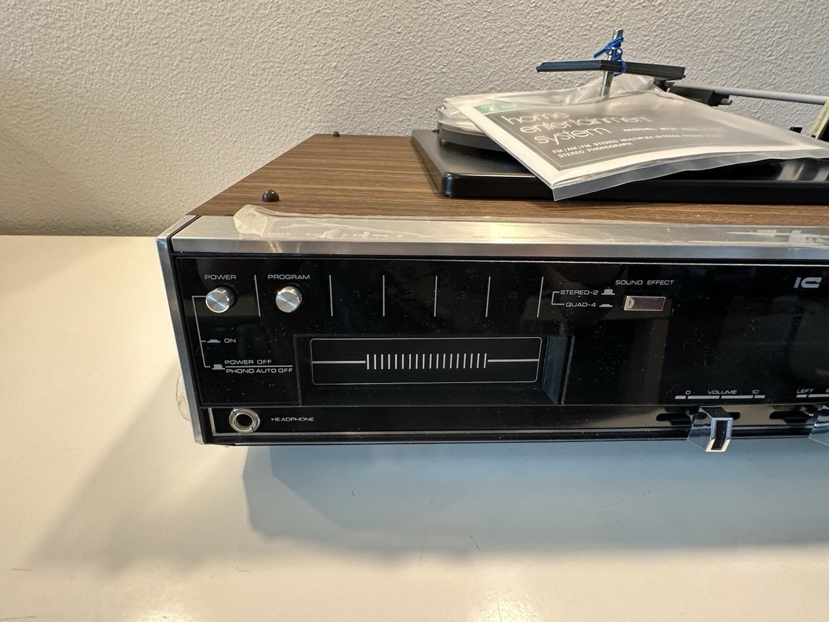 VINTAGE *NEW* Juliette 8TR-188-82 AM/FM Stereo System 8-Track