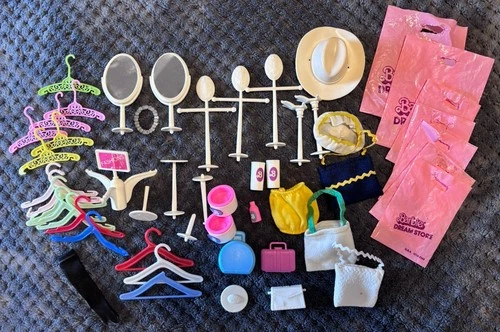 Vintage Mattel Barbie Dream Store Hangers Cosmetics Bags Accessories Lot 1982