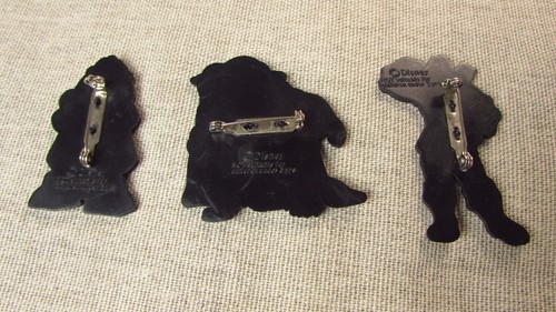 x3 Disney Beauty & The Beast; Gaston, Beast & Cogsworth Badges - Picture 5 of 6