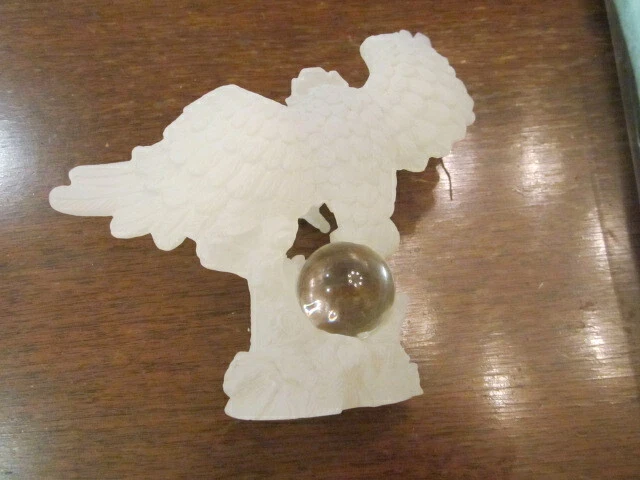 Figurine-EAGLE ON A CLEAR MOVABLE BALL- Frosted Lucite NIB - Image 2 of 4