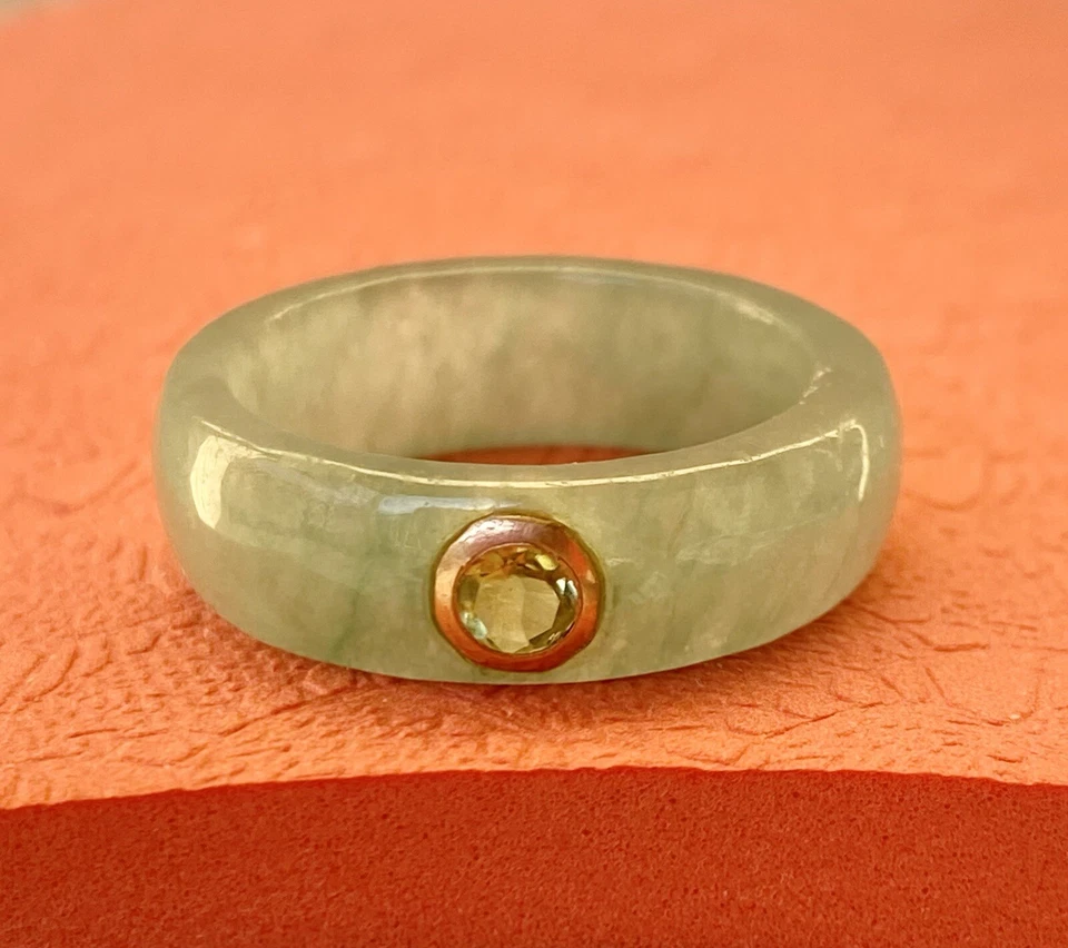 Anillo solitario vintage QVC 14k oro amarillo peridoto piedras preciosas jade verde talla 7,75 Foto 3 de 4