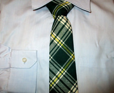 INGLES BUCHAN St. Patrick 100 Pure New Wool Designer Tie. "Made In Scotland"
