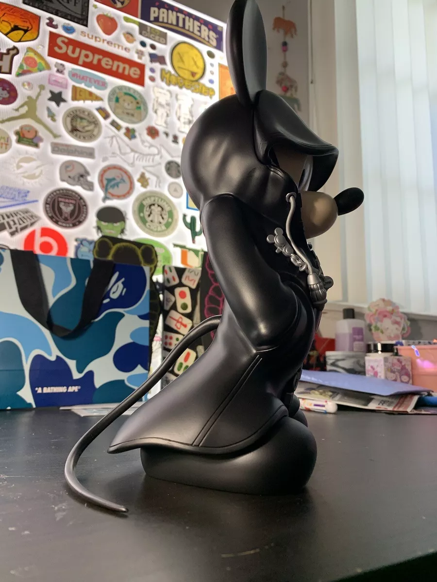 KING MICKEY MOUSE STATUE 11.5” large Figure Black kingdom hearts Medi Toy Disney
