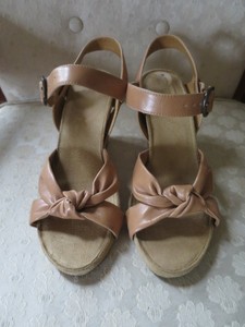 tan ladies wedges