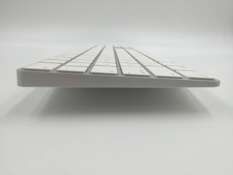 GENUINE Apple Magic Keyboard with Numeric Keypad A1843 MQ052LL/A - Image 2 of 4