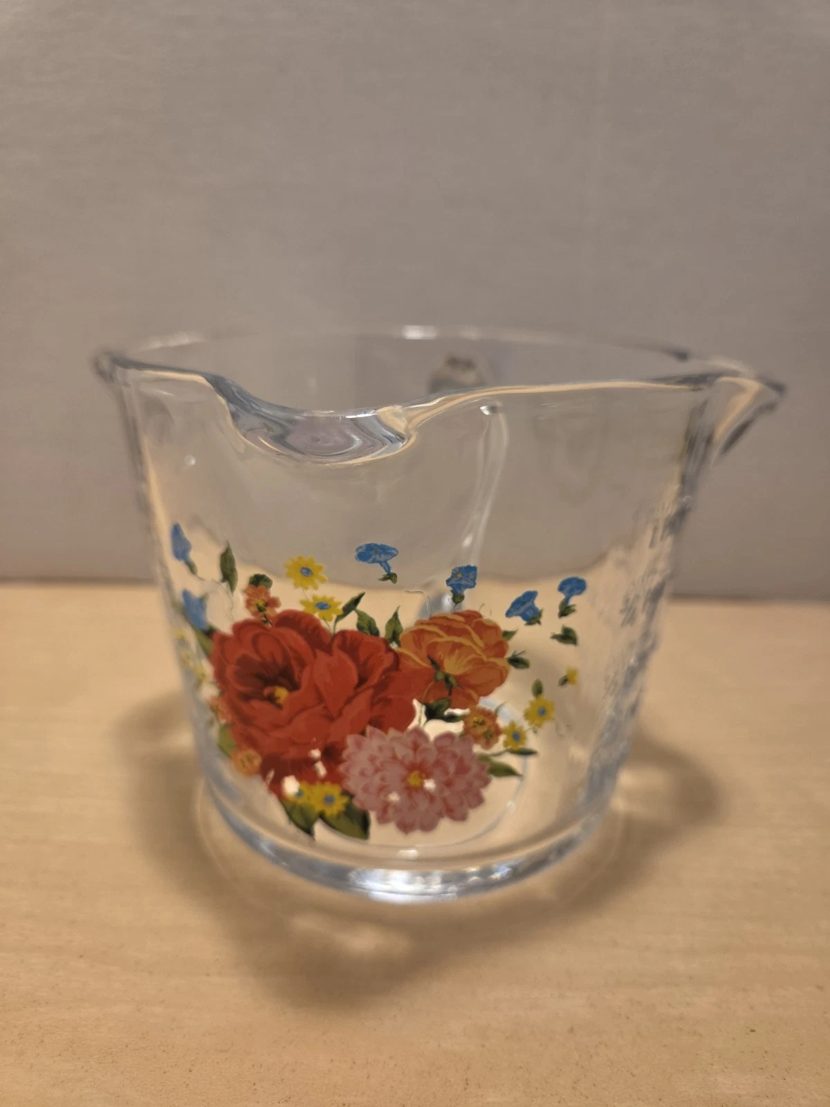 PIONEER WOMAN Glass Measuring Cup SWEET ROSE Triple Pour Spout 2 Cup
Opens in a new window or tab