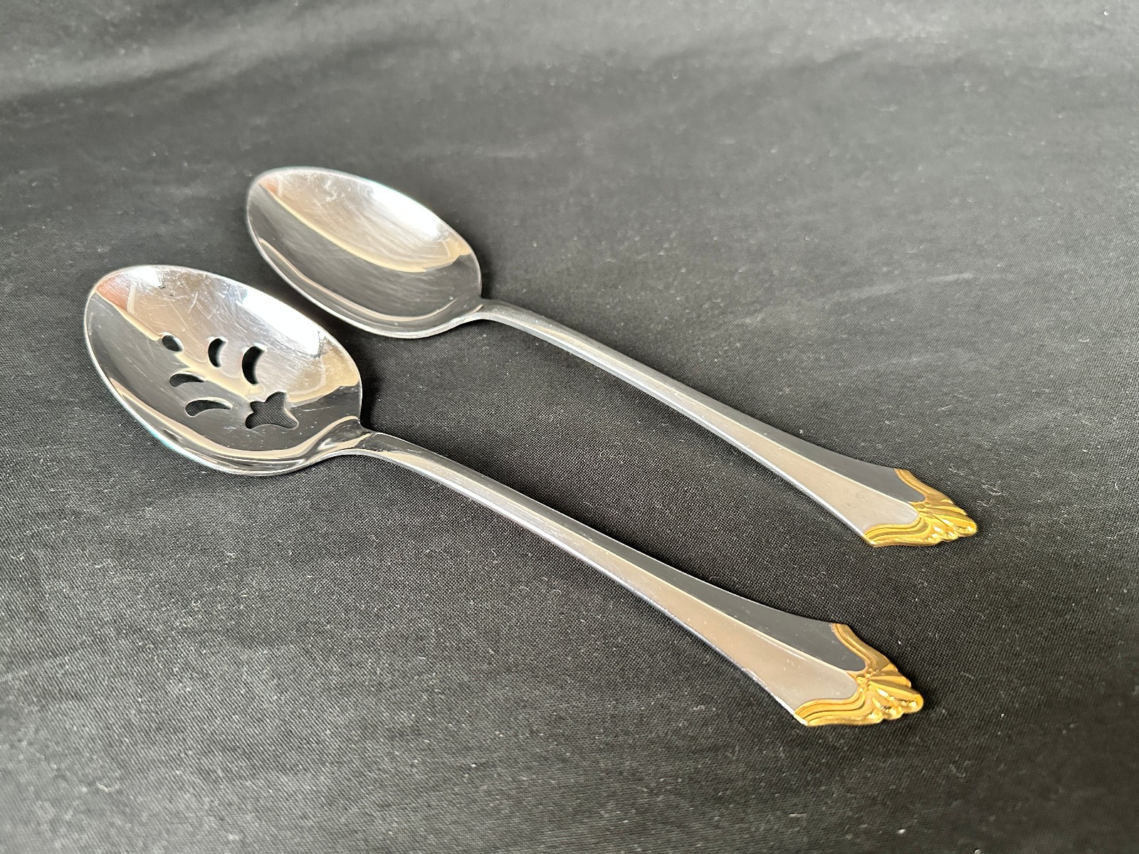 Solid & Pierced Serving Spoons Oneida Community GOLDEN KENWOOD Stainless Glossy