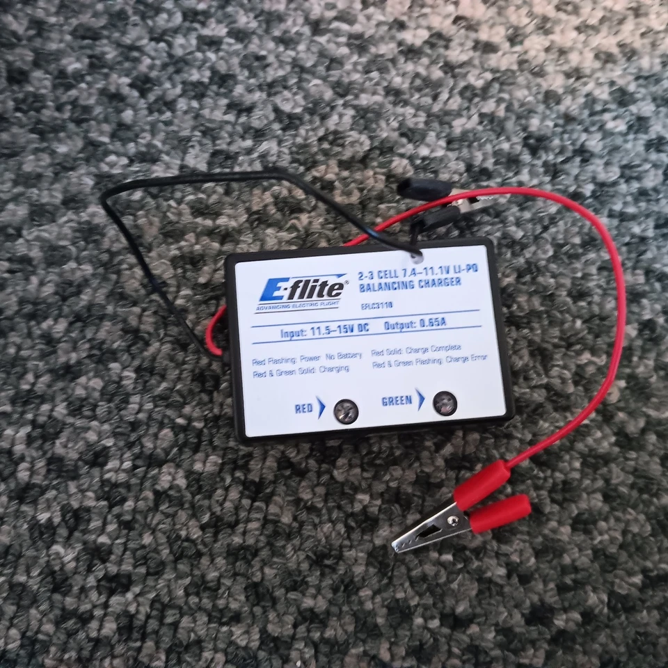 E-Flight Blade CX2 Remote Control Helicoptor (Excellent Cond.) (Needs Battery) - Image 3 of 4