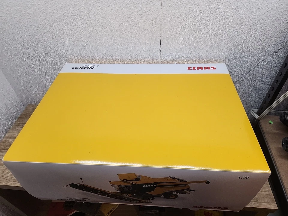 1/32 Claas Lexion 760 Combine - Image 2 of 4