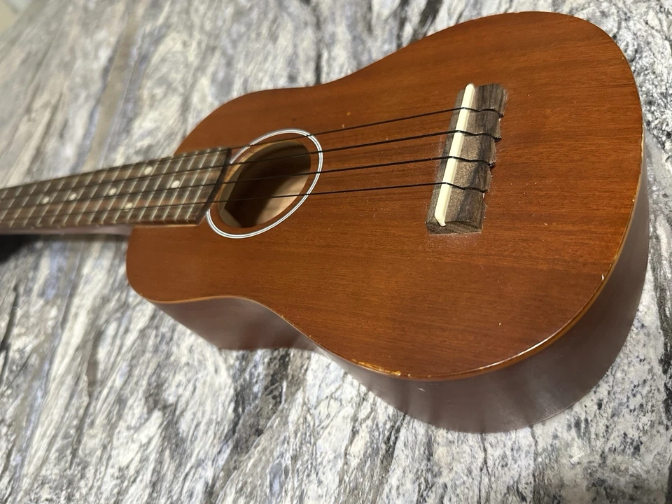 Carlo Robelli Model UK13 Four String Ukulele - Image 3 of 4