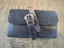 VINTAGE LEATHER SALMON FLY WALLET CONTAINING ASSORTED VINTAGE FLIES 
