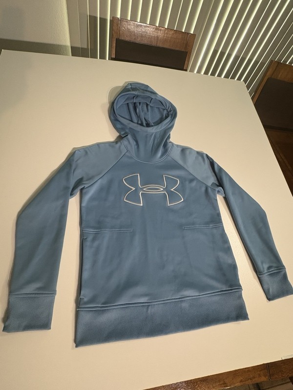 Under Armour Hoodie Cold Gear Men’s Small Excellent Breathable Rare Gaitor Neck