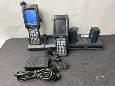 LOT of 2x CK3X Mobile Computer  & 2x Charger Docks  1002UU02 & AD20 - READ