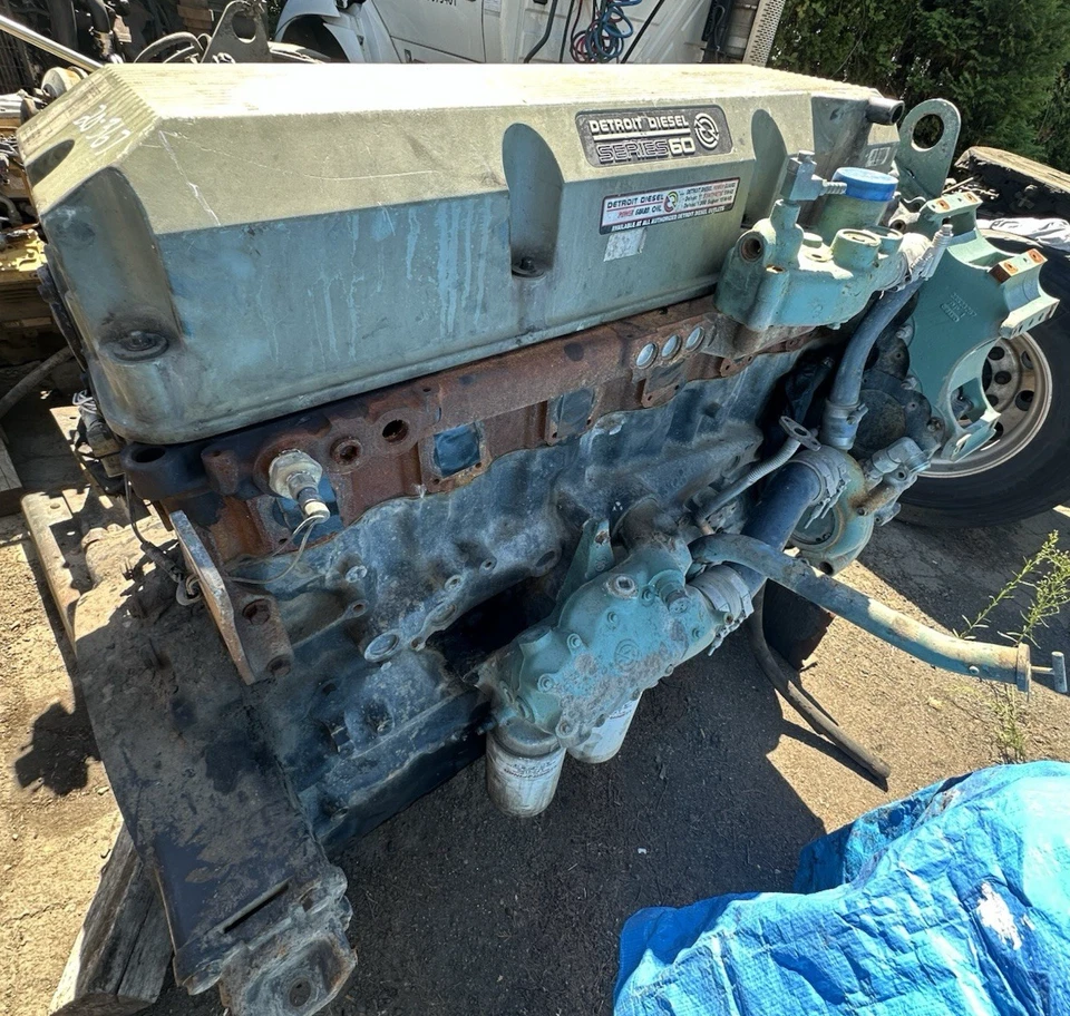 Long Block With Parts 2000 Detroit Diesel 12.7L 60 Series 470HP Diesel Engine - Image 2 of 4