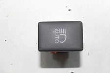 Centralina interruttore fari LEXUS RC XC10 300h 15B550 2020