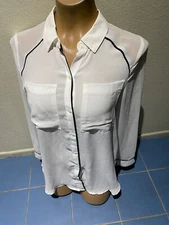 BELLE SKY White w/ Black Piping Long Sleeve Button Top Blouse - Women's Sz XS