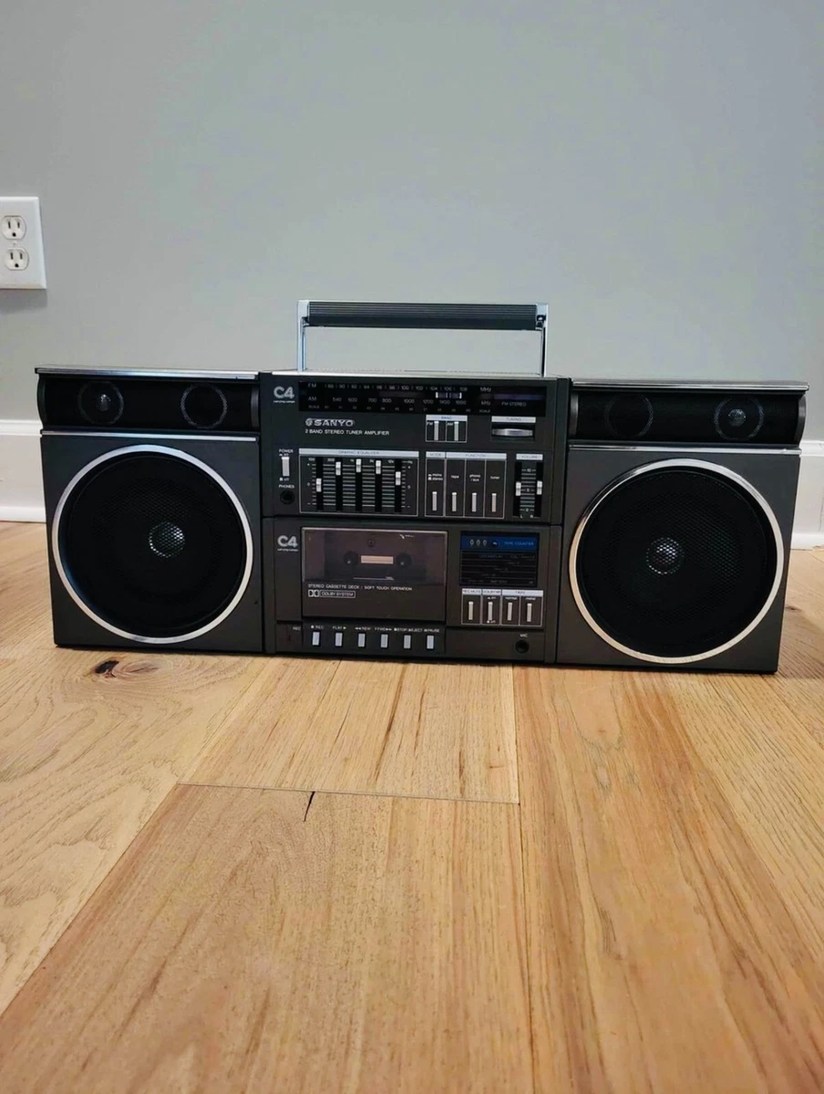 Superbe Poste radio vintage Boombox SANYO MW211LU Ghetto