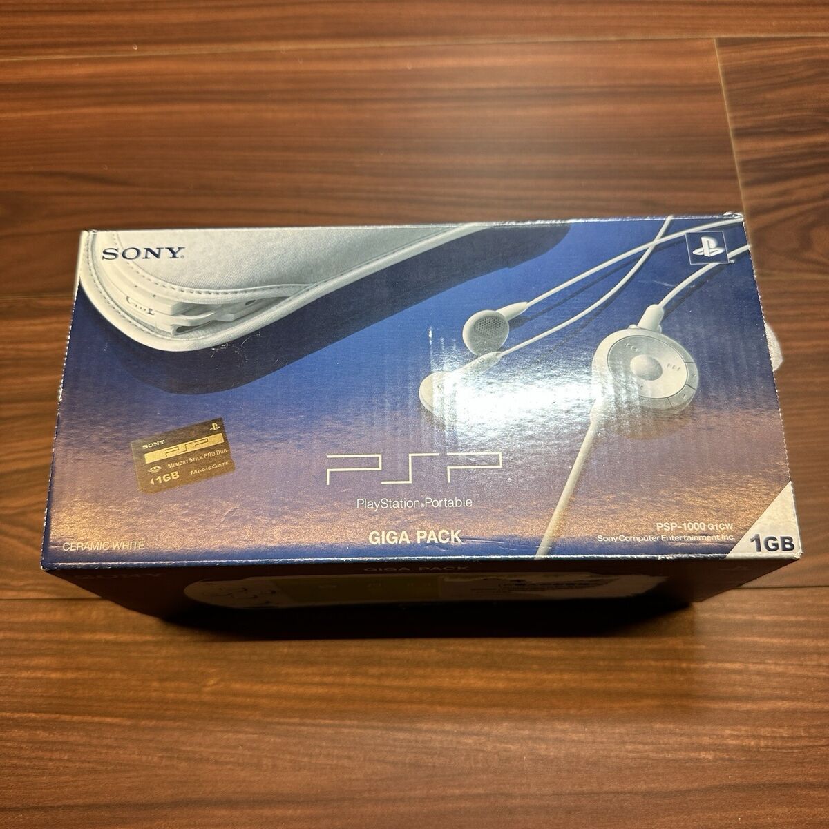 Sony PSP 1000 Launch Edition Ceramic White Handheld System Sony PSP 1000 Launch Edition Ceramic White Handheld System