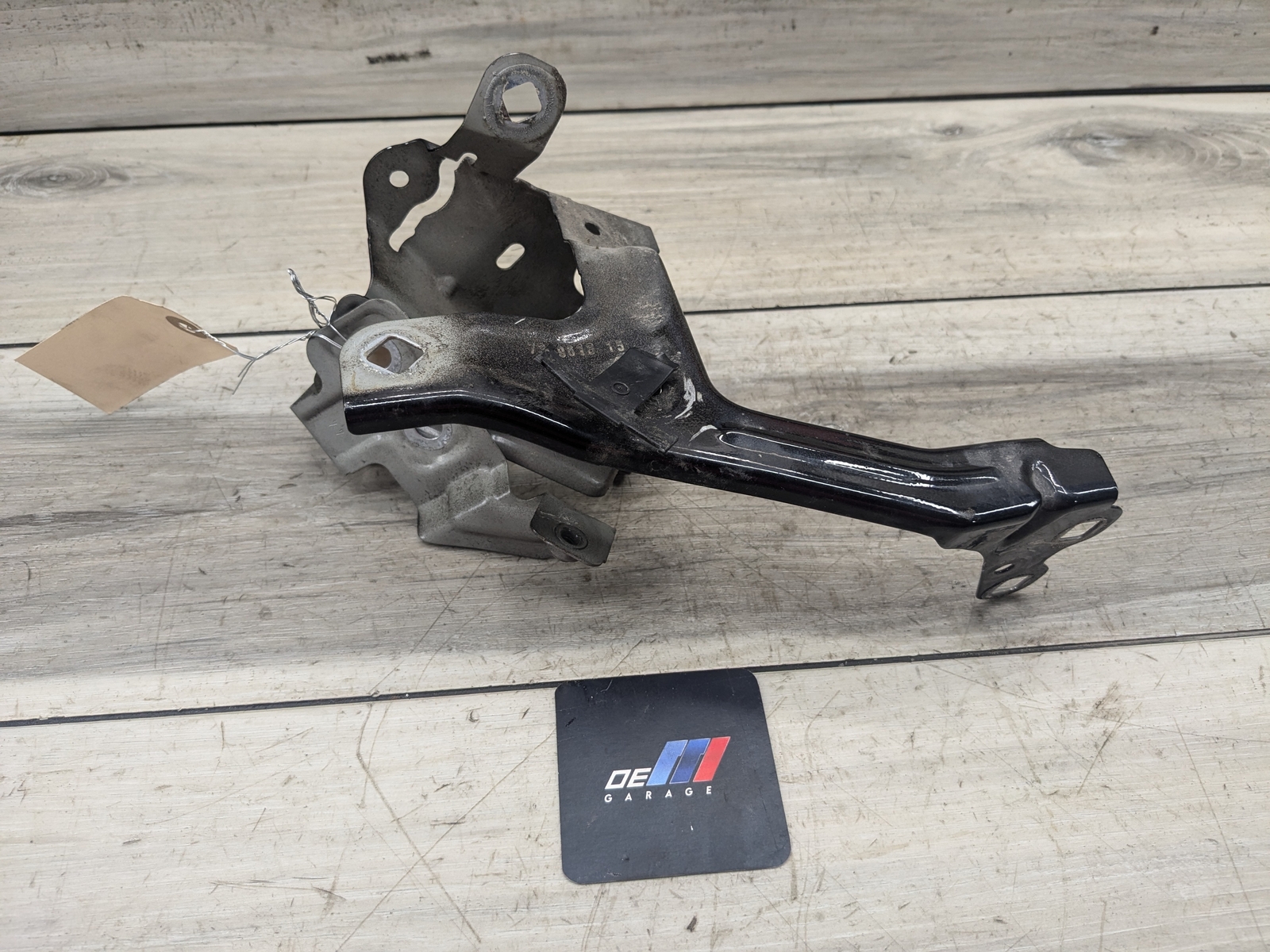 17-23 OEM BMW F90 G30 530 540 M550 M5 Front Right Passenger Fender Bracket SET