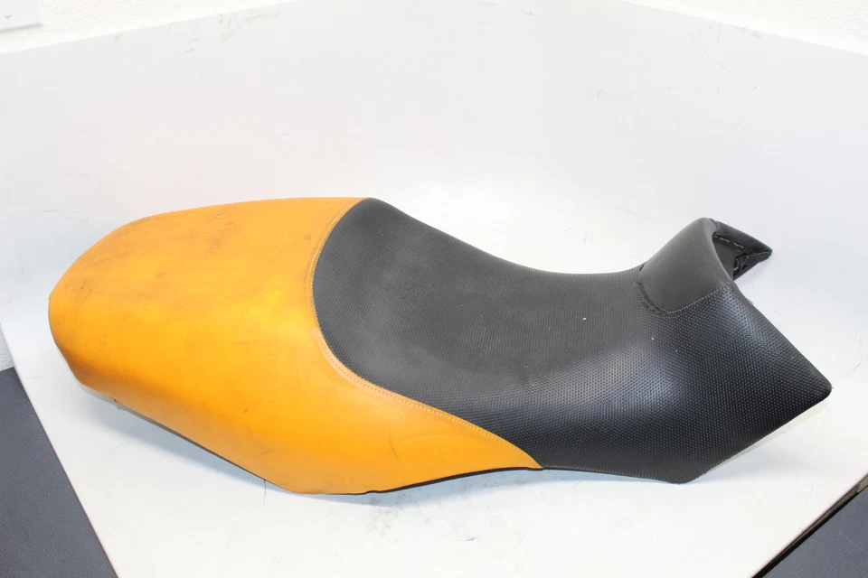 Седло переднего заднего сиденья 2006 Buell Ulysses Xb12x - Изображение 3 из 4