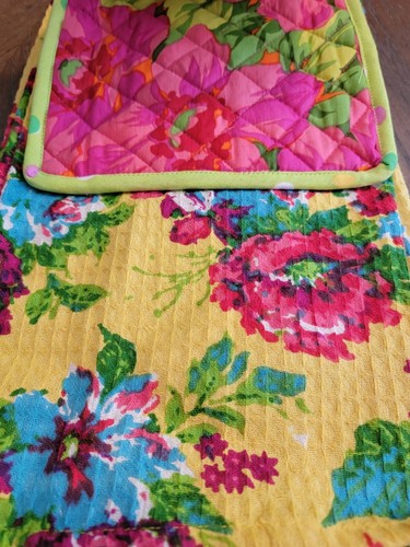 April Stamp Towel & Potholder Set main image 0