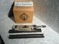 1694358C91  NEW GENUINE INTERNATIONAL NAVISTAR OEM SEAT BRACKET KIT