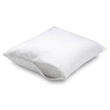 12 Pillow Protectors Covers Zippered 20 X 30 Queen White PILLOW NOT INCLUDED
