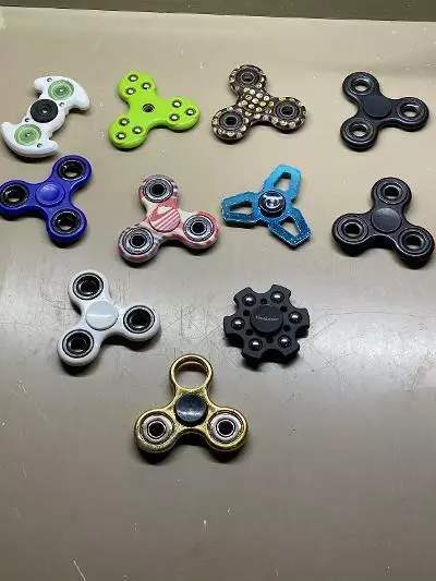Fidget spinner best sale 10