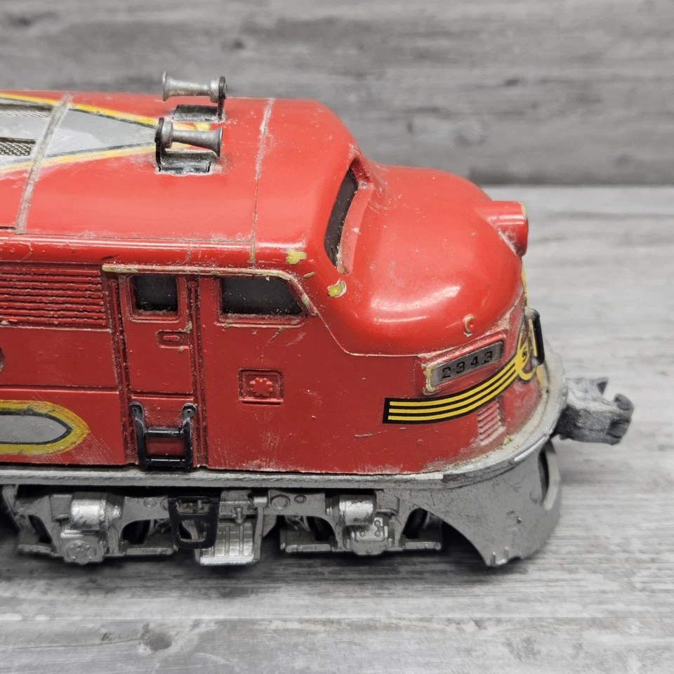 PARTS REPAIR Vintage Lionel Santa Fe 2343P F3 Diesel  Locomotive Train UNTESTED - Image 2 of 4