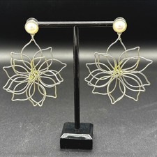 Vintage Gold Floral Wire Statement Earrings with Pearl Stud Tops – Lightweight